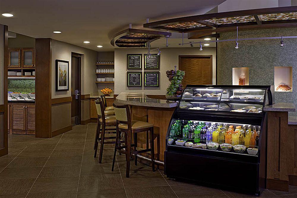 Hyatt Place Boise/Towne Square Hotel Restaurant photo